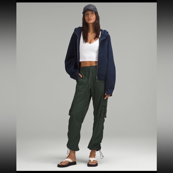 Dance Studio Relaxed Fit Mid Rise MR Cargo Pant Size M Legacy Green - Picture 3 of 5